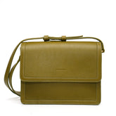 Cara bag grande, borsa da donna a tracolla in pelle martellata verde oliva, prodotta da Pianigiani Bags.